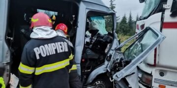 accident-microbuz-tir-suceava