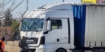 accident-motociclist-TIR