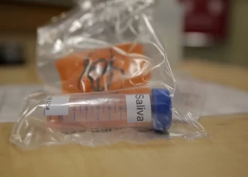 testare-saliva-scoli