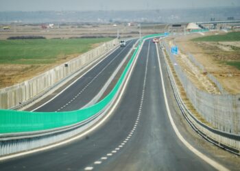 Sorin Grindeanu anunță că primul lot al Drumului Expres Craiova-Piteşti va fi dat în scurt timp în circulaţie