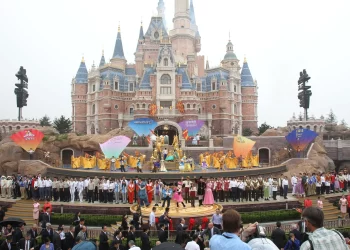 shanghai_disneyland