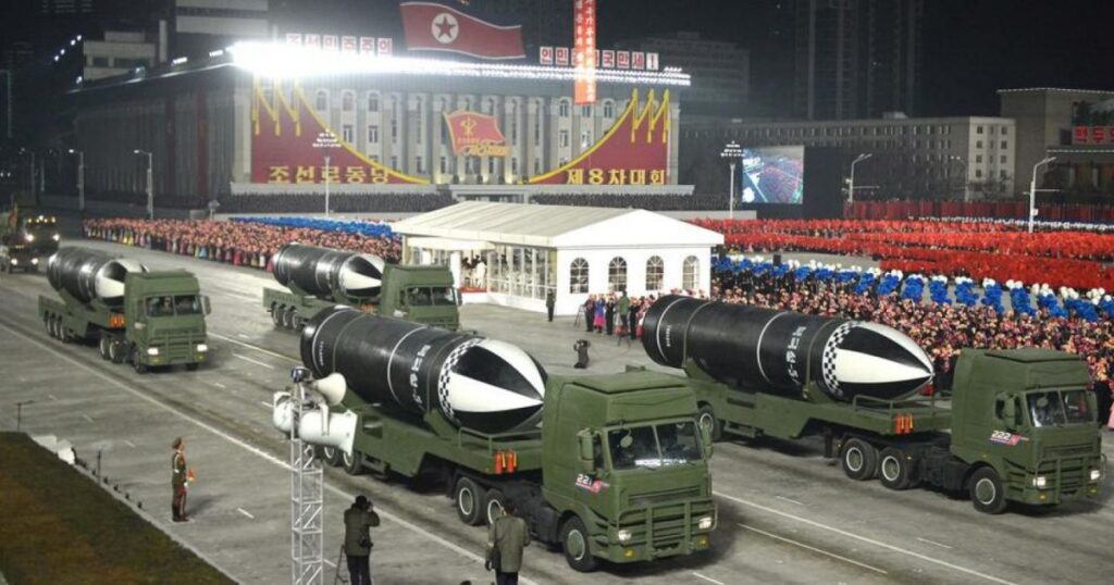 Coreea-de-nord-parada-militara