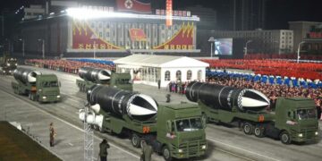 Coreea-de-nord-parada-militara