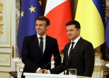 volodimir-Zelenski-Emmanuel-Macron