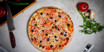 pizza-taraneasca-de-casa