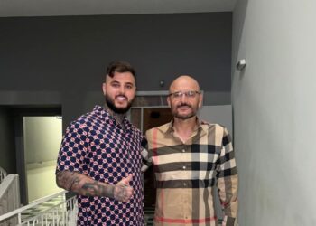 Adrian-Mititelu-a-petrecut-cu-lautari-dupa-eliberarea-din-inchisoare