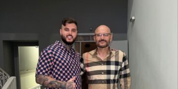 Adrian-Mititelu-a-petrecut-cu-lautari-dupa-eliberarea-din-inchisoare