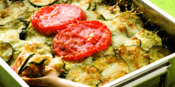 Musaca-de-dovlecei-și-carne-tocată