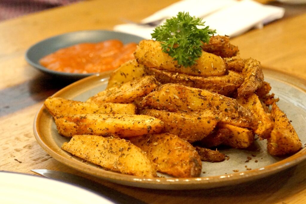 cartofi-wedges