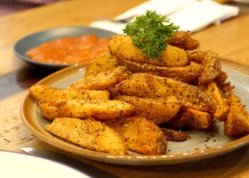 cartofi-wedges