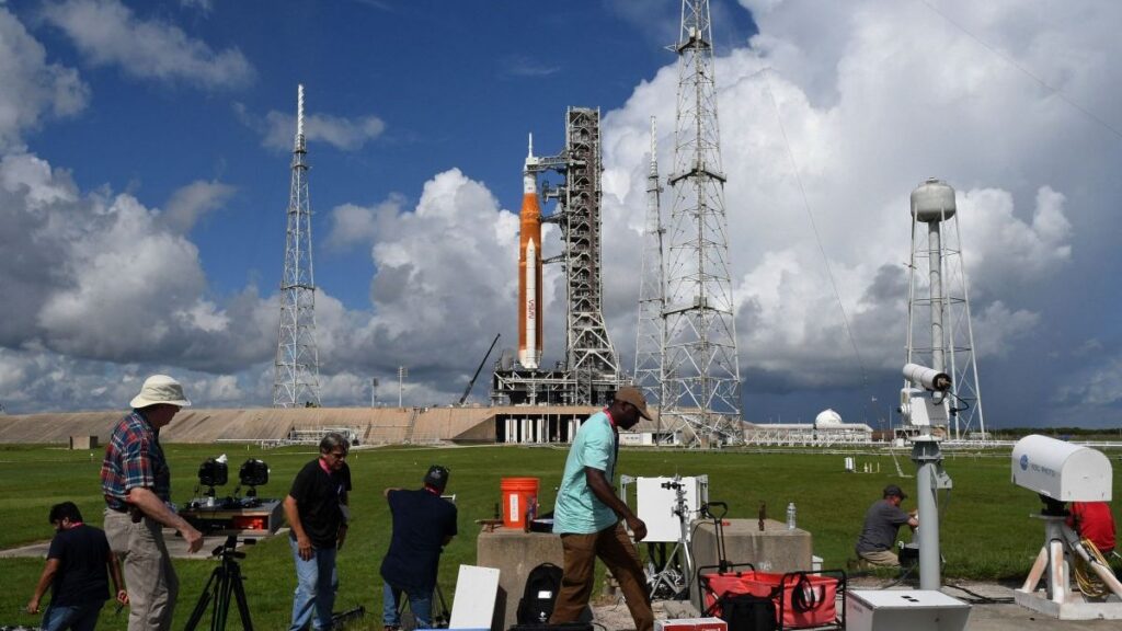 luna-artemis-1