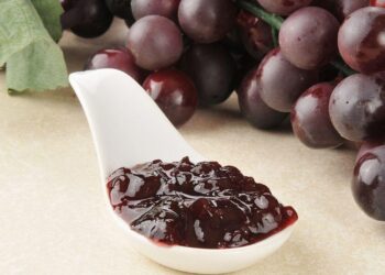 dulceata-de-struguri-negri