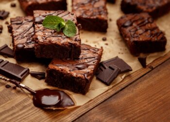 brownie-din-trei-ingrediente
