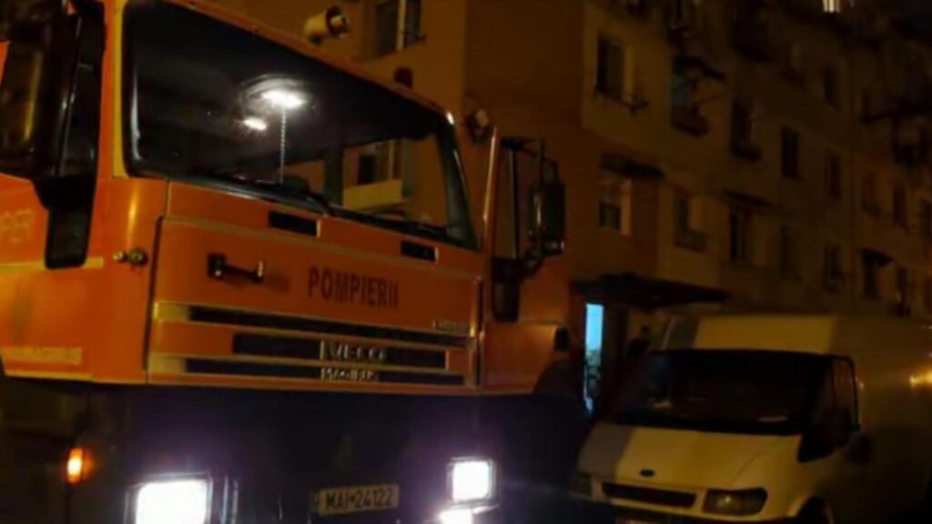craiova-bloc-incendiu