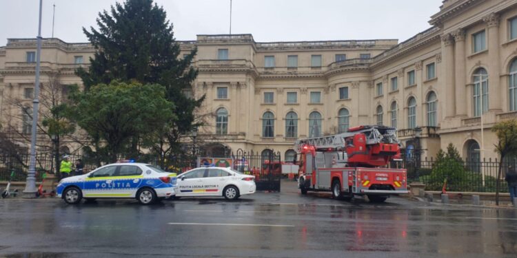 incendiu-Palatul-Regal