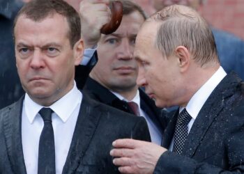 dimitri-medvedev-si-vladimir-putin