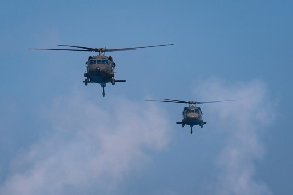 elicoptere-BLACKHAWK