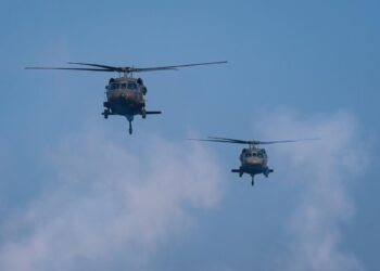 elicoptere-BLACKHAWK