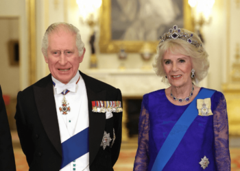 Incoronare-Charles