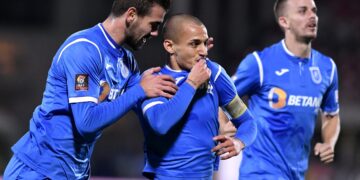 Universitatea-Craiova-Echipament