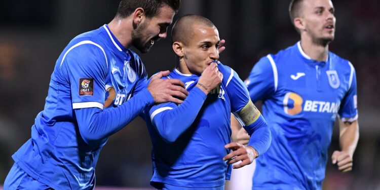 Universitatea-Craiova-Echipament