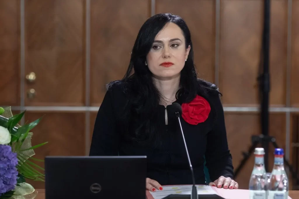 Simona-Bucura-Oprescu