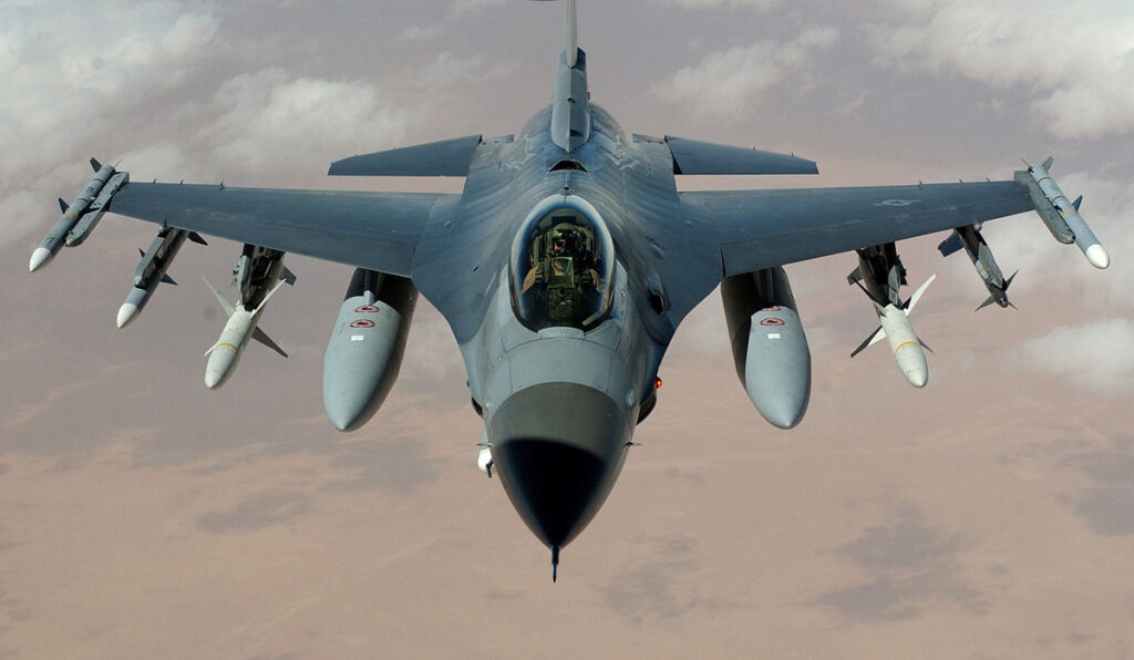 avion-F-16