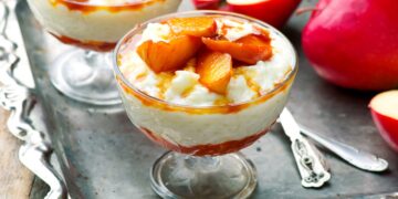 Budincă-de-orez-cu-mere-caramelizate