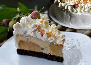 tort-cu-mere-si-crema-de-zahar-ars