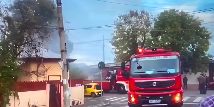 Incendiu-in-Bucuresti-in-cartierul-Rahova