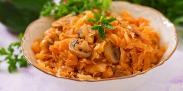 Varză-călită-cu-ciuperci