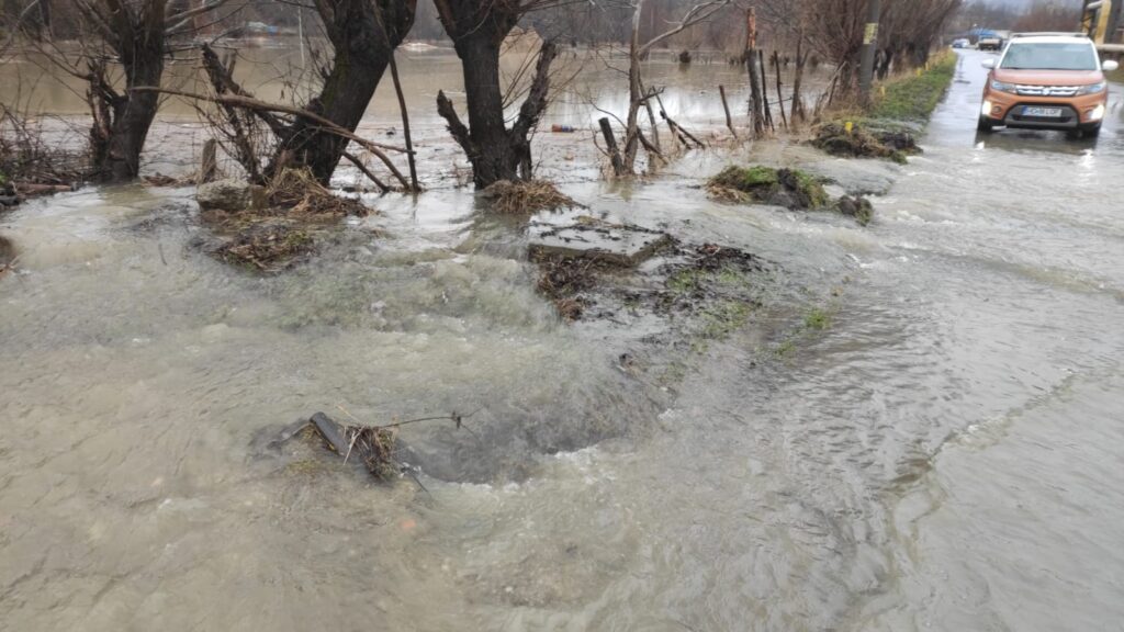 cod-rosu-inundatii