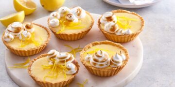 Mini-tarte-cu-cremă-de-lămâie