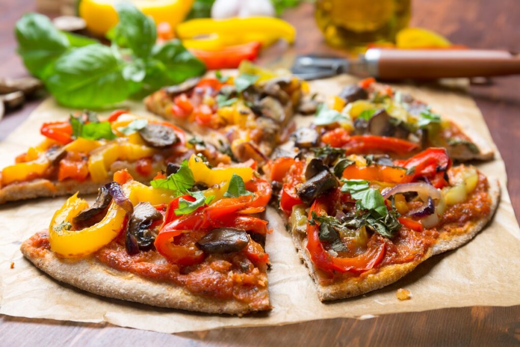 Pizza-cu-ciuperci-și-ardei