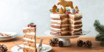 tort-cu-blaturi-de-turta-dulce
