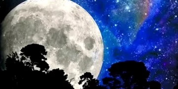 Luna-se-micsoreaza