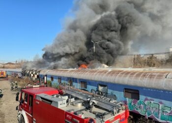 incendiu-vagoane-Bucuresti
