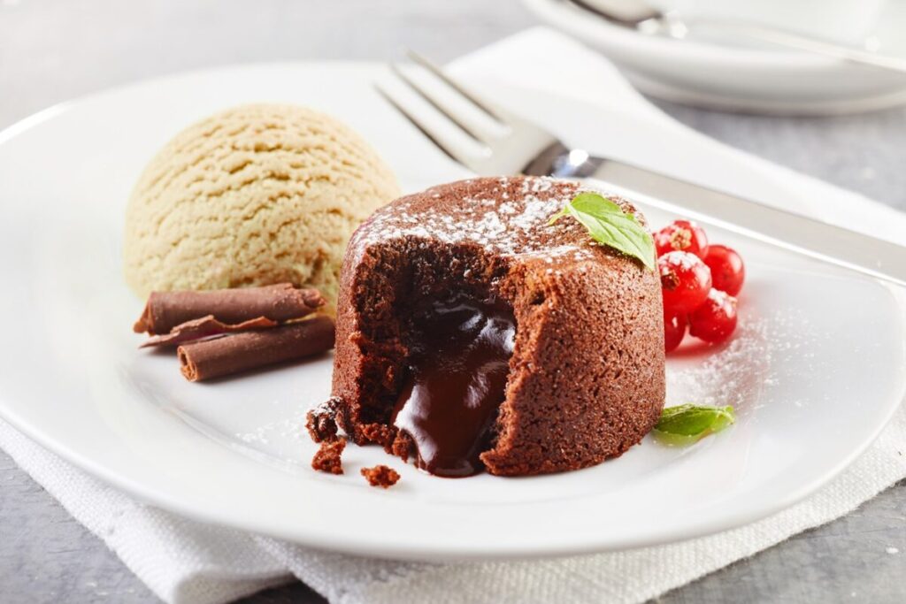 Lava-cake-cu-ciocolată