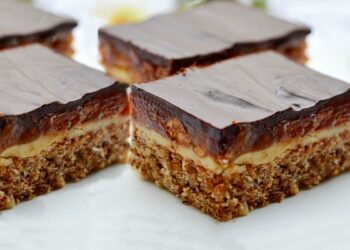 prajitura-snickers