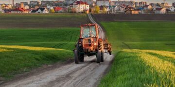 tractor-utilaj-agricol