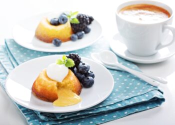 Lava-cake-cu-ciocolată-albă