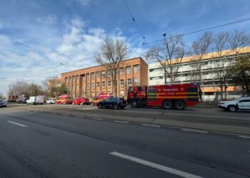 liceu-Bucuresti-evacuat