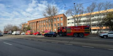 liceu-Bucuresti-evacuat