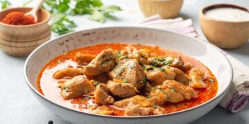 Papricaș-de-pui-cu-smântână