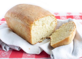 Pâine-cu-lapte-bătut