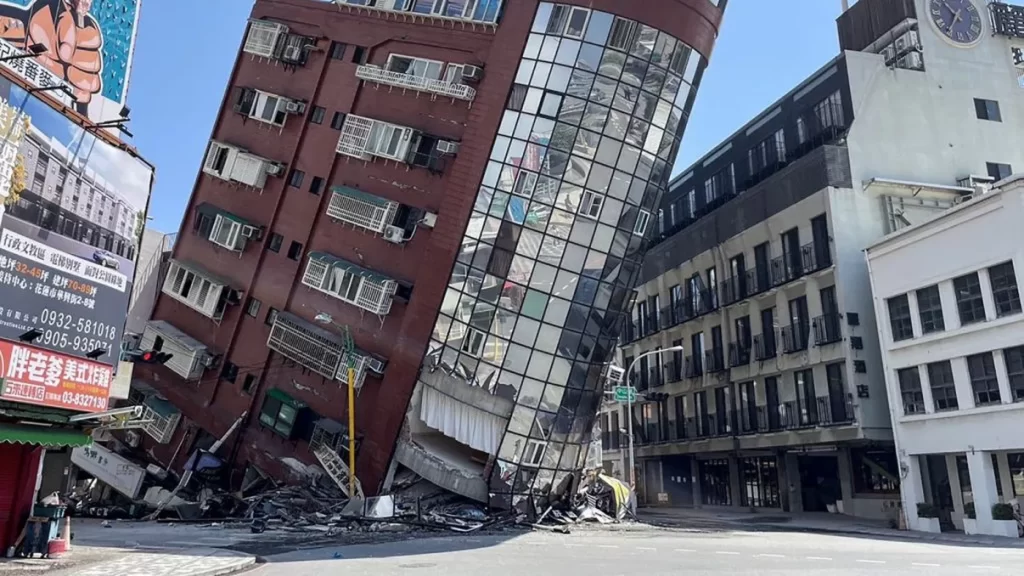 Cutremur-devastator-in-Taiwan