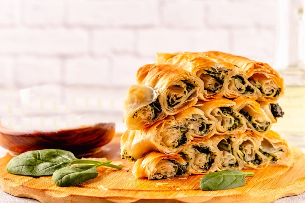 Plăcintă-învârtită-cu-spanac
