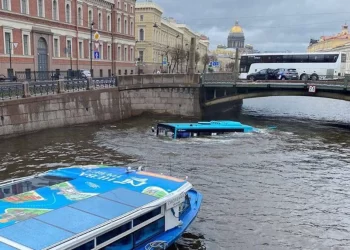 Autobuz-rusia