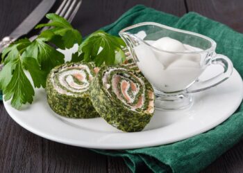 Ruladă-aperitiv-cu-spanac