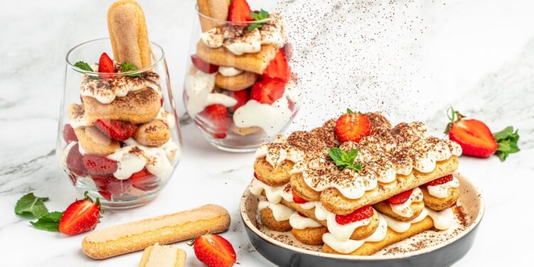 Tiramisu-cu-capsuni